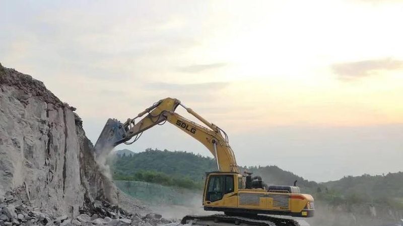破碎与筛分：河南矿山设备公司的核心优势**